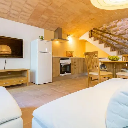 'la Petita' Costa Brava Chic Welcoming Medieval Village * Cruïlles